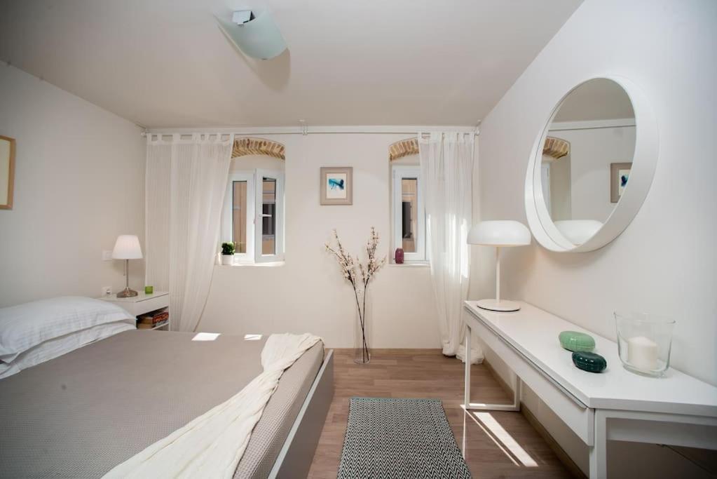 Newly Renovated 1730's Venetian Loft Appartement Corfu (city)