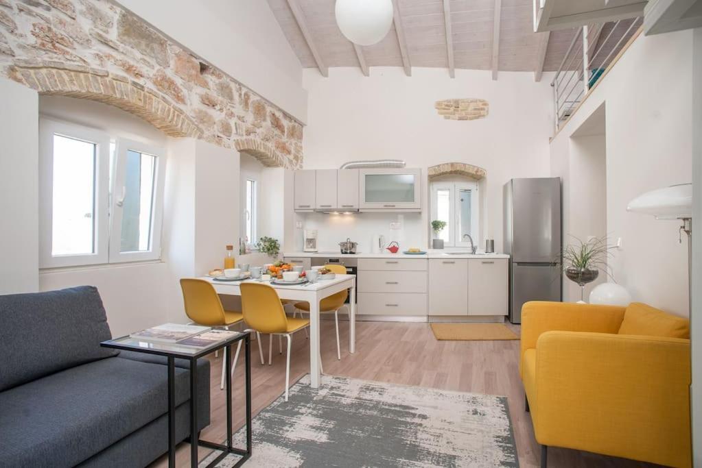 Newly Renovated 1730's Venetian Loft Appartement *
